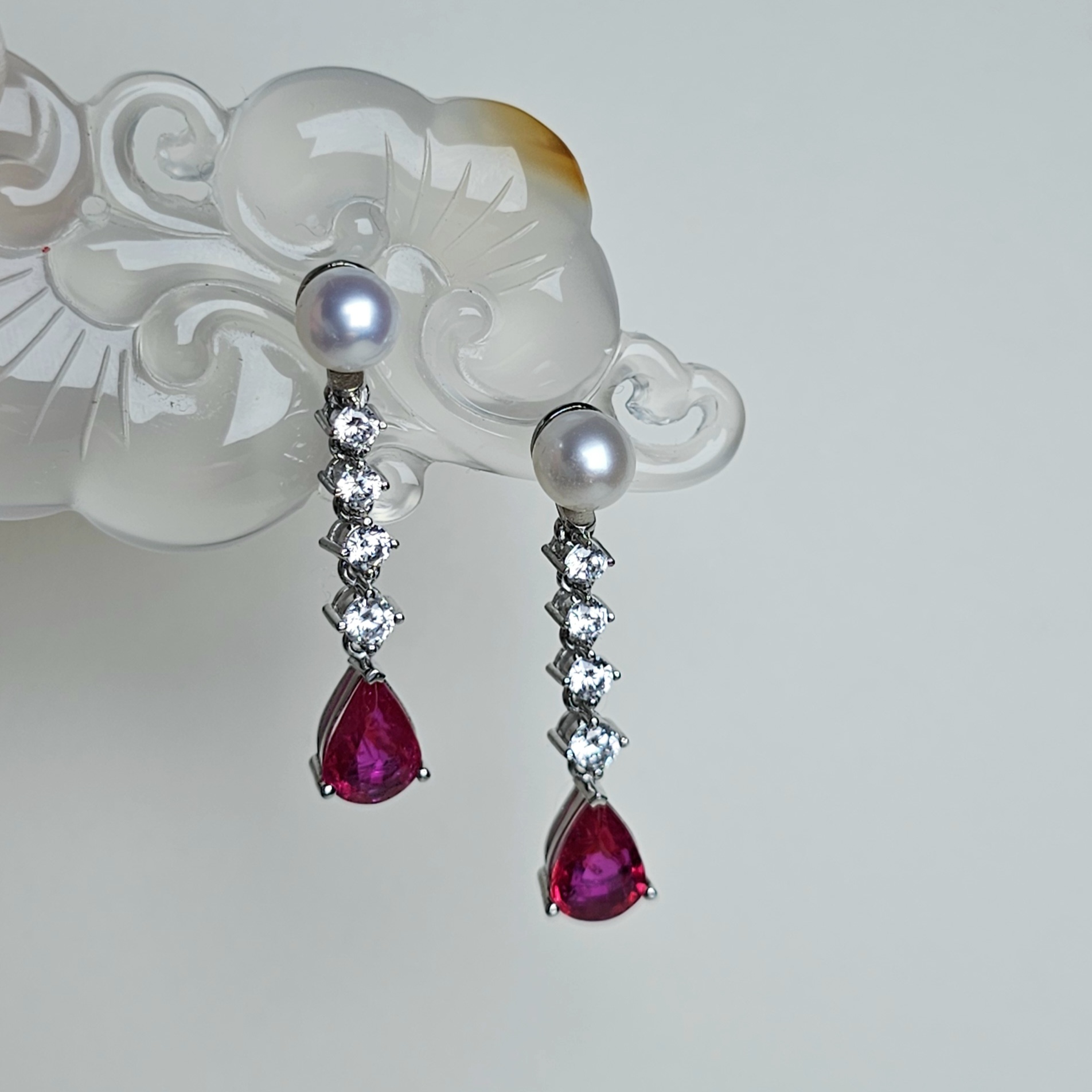 Khuyên tai 10k ruby tự nhiên không xử lý
