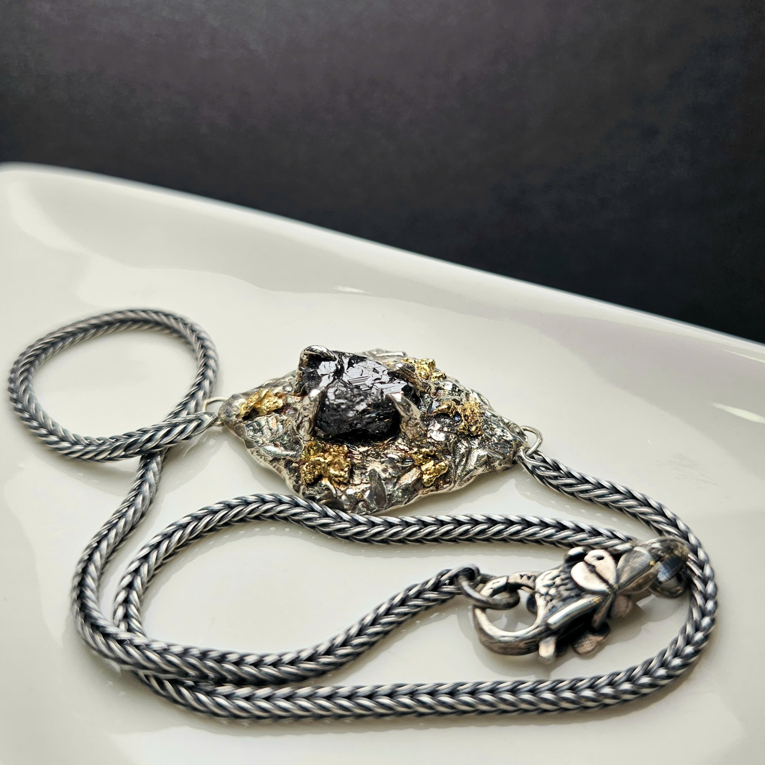 Vòng cổ/ Choker kim cương thô bạc và vàng 18k - Hình ảnh 2
