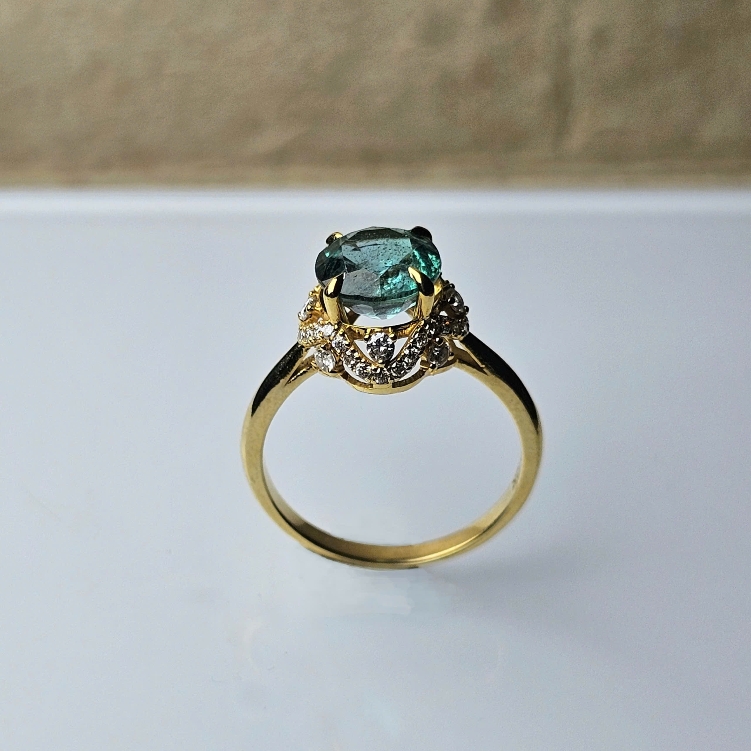 Nhẫn Emerald mài dáng tròn vàng 10k - Hình ảnh 7